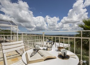 Deluxe Apartment, 1 Bedroom | Terrace/patio - Holiday Residence Belohorizonte (Macerata)