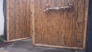 Unclassified image, 4 of 30, button - Darwin Hostel (Puerto Ayora)