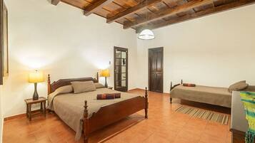 1 habitación, wifi y ropa de cama