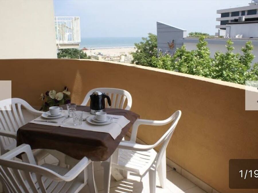 Executive Apartment, 1 Bedroom, Partial Sea View | Terrace/patio