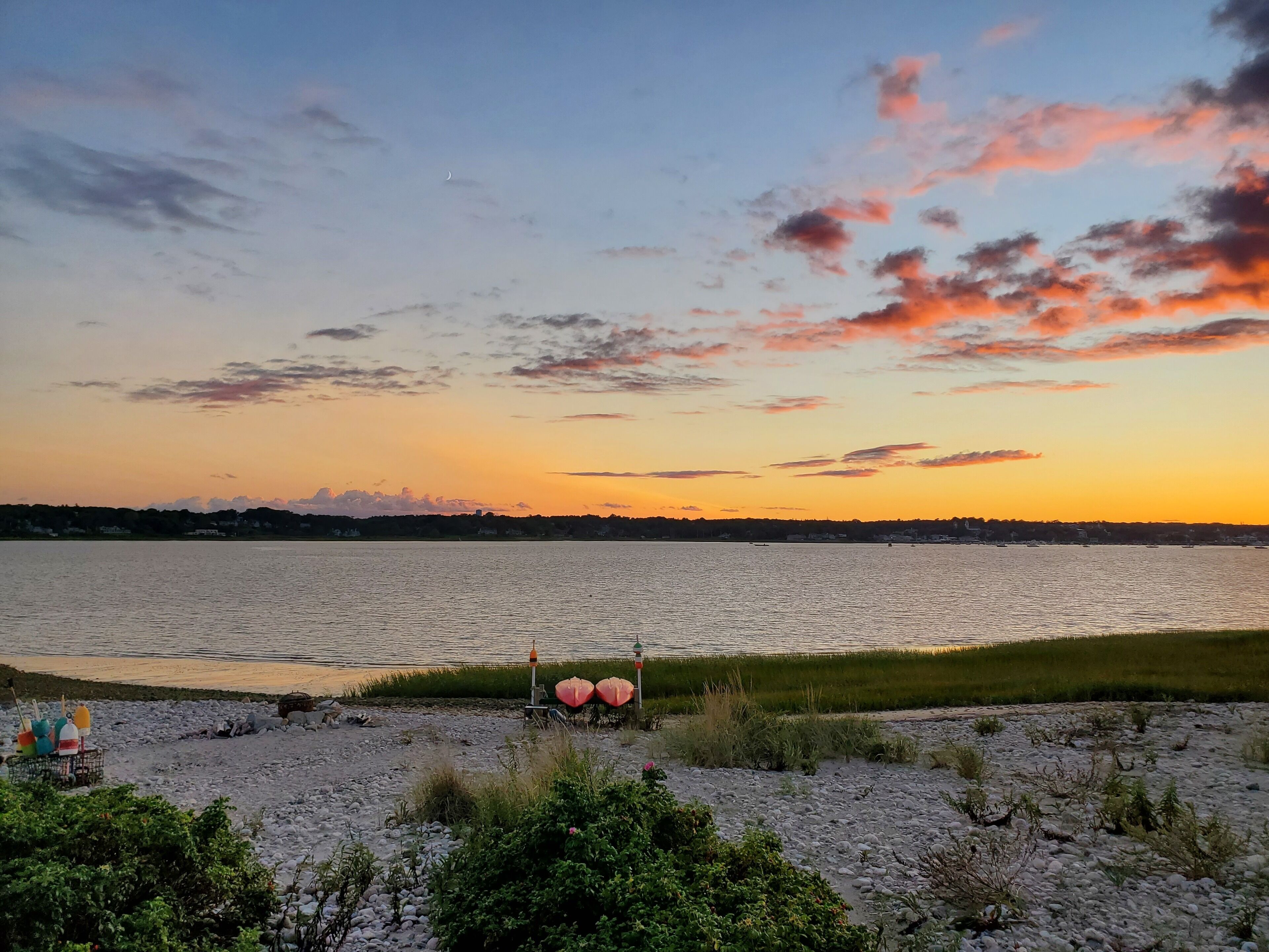 Stunning Oceanfront Gem, surrounded by water, unparelled location