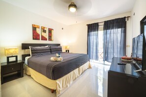 2 slaapkamers, een kluis op de kamer, een strijkplank/strijkijzer