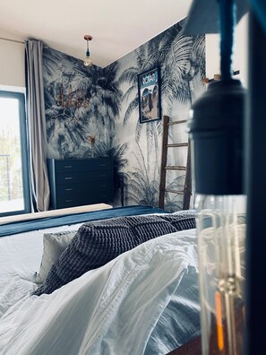 Double Room, 1 Queen Bed, Pool View (Ô De Glace)