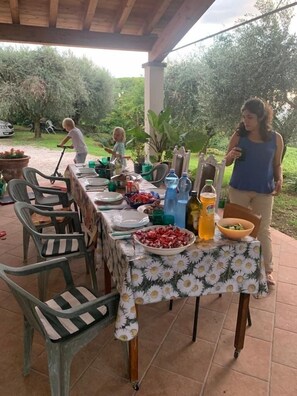 Outdoor dining -  To Venice by train and the autumn colors of the Euganean Hills (Cornoleda)