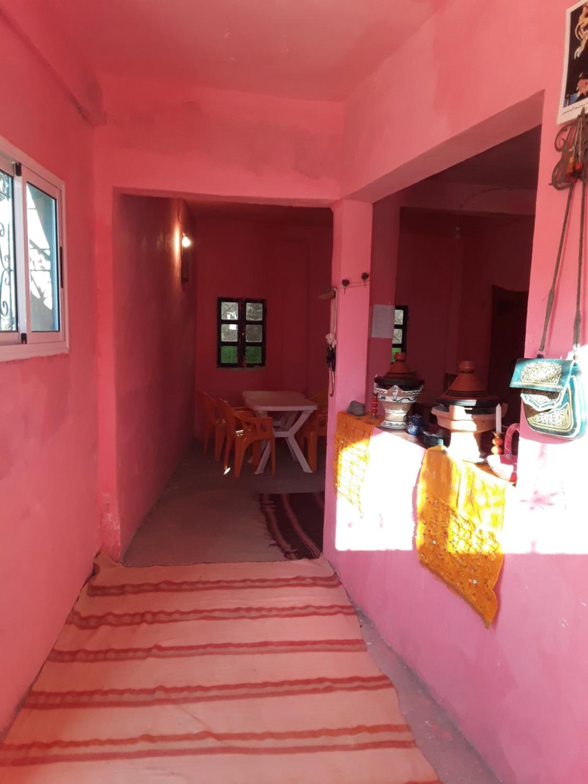 Verduisterende gordijnen, gratis wifi, beddengoed