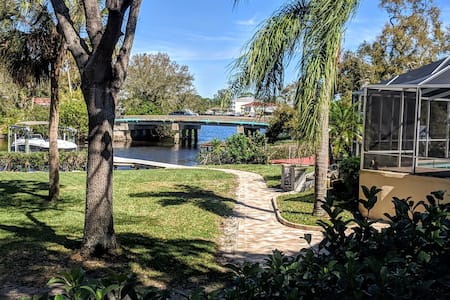 Tarpon Springs Apartment