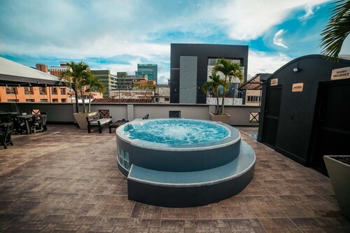 Tik by Bernalo Hotels