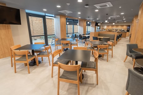 Free daily full breakfast