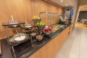 Free daily full breakfast - Hotel Highland Chihuahua (Chihuahua)