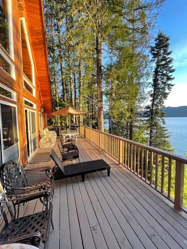 —Priest Lake Waterfront Escape—