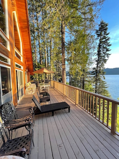 —Priest Lake Waterfront Escape—