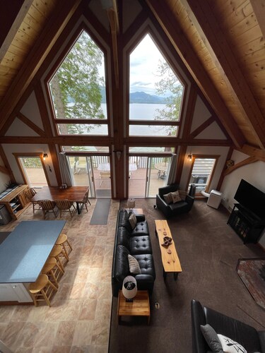 —Priest Lake Waterfront Escape—