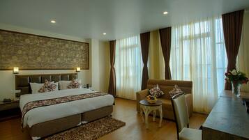 Deluxe Double Room, 1 King Bed, Mountain View | 1 bedroom, Egyptian cotton sheets, premium bedding, in-room safe