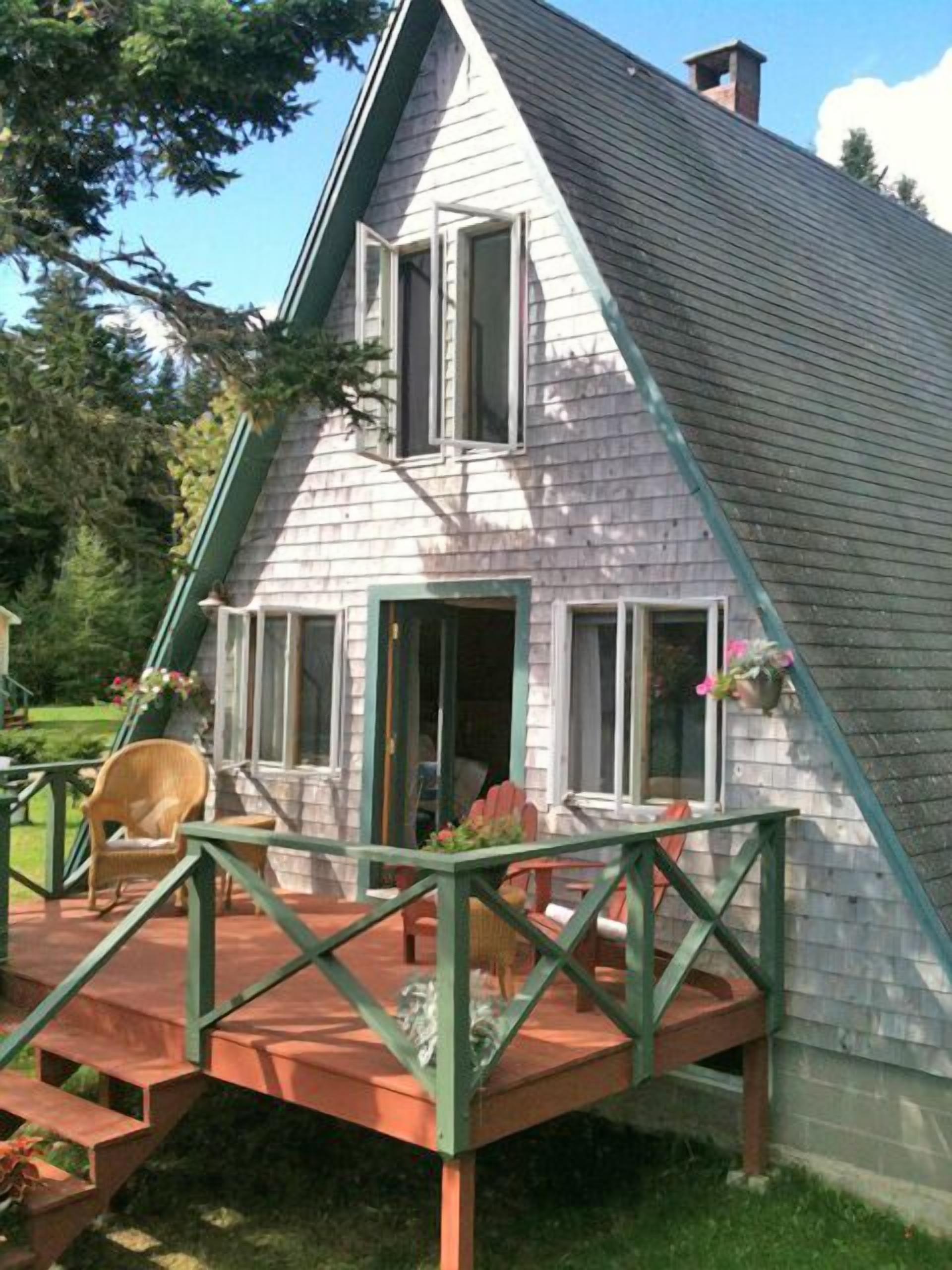 Watersedge  Cottage on Picturesque Maine Coast