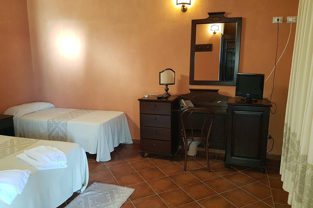 1 habitación, minibar, caja de seguridad en la habitación y escritorio 