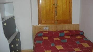 2 chambres, fer et planche Ă repasser, Wi-Fi, draps fournis