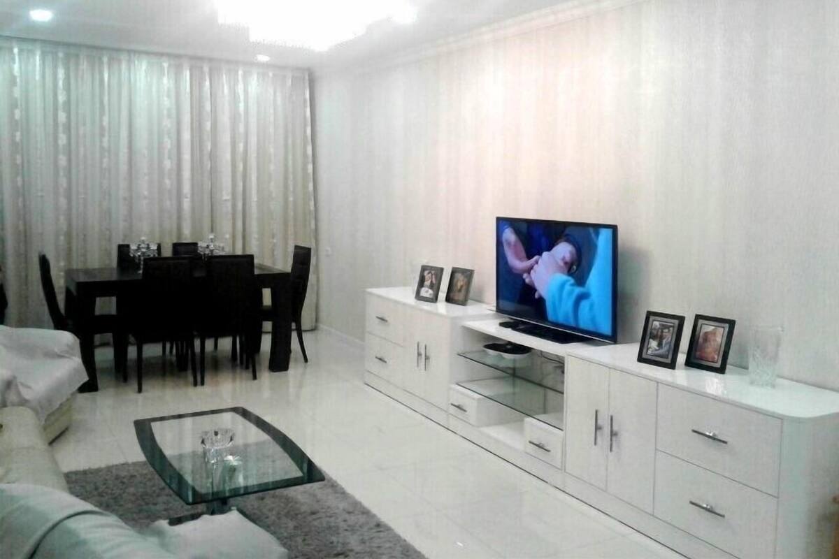 Comfort-Apartment, Mehrere Betten, Nichtraucher, Stadtblick | 4 Schlafzimmer, Verdunkelungsvorhänge, Bügeleisen/Bügelbrett