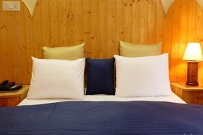 4 bedrooms, in-room safe, WiFi