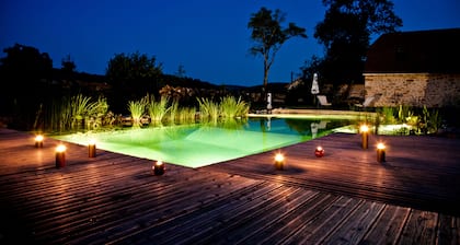 Gßte Quercy, charme authentique, grand confort, jardin arboré, piscine naturelle