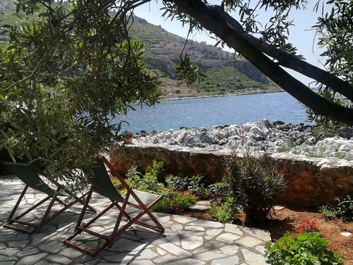 Kaunis & viehättävä talo meren rannalla Mani, MHTE1248K9200032480