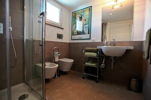 Haartrockner, Handtücher