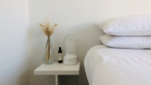 Room - Light & Bright, Newly Renovated European Apartment (Beirut)