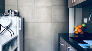 Private kitchen - Light & Bright, Newly Renovated European Apartment (Beirut)