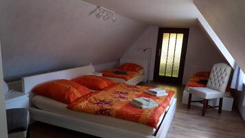 3 Schlafzimmer, Bügeleisen/Bügelbrett, Reisekinderbett, kostenloses WLAN