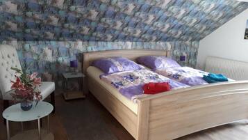 3 Schlafzimmer, Bügeleisen/Bügelbrett, Reisekinderbett, kostenloses WLAN