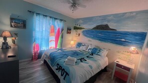 3 bedrooms, iron/ironing board, travel cot, free WiFi - It's 5 O'Clock Somewhere: Beach Style, 3 Kings, Private Pool & Hot Tub, Pets OK (Kissimmee)