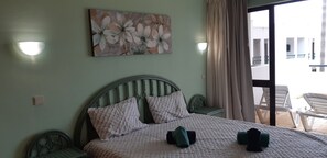 1 Schlafzimmer, Bügeleisen/Bügelbrett, Bettwäsche