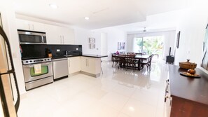 Fridge, microwave, oven, stovetop - Beachfront Cabarete Penthouse, Stunning Balcony Views, Sleeps 6 (Cabarete)