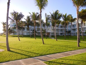 Property grounds - Beachfront Cabarete Penthouse, Stunning Balcony Views, Sleeps 6 (Cabarete)