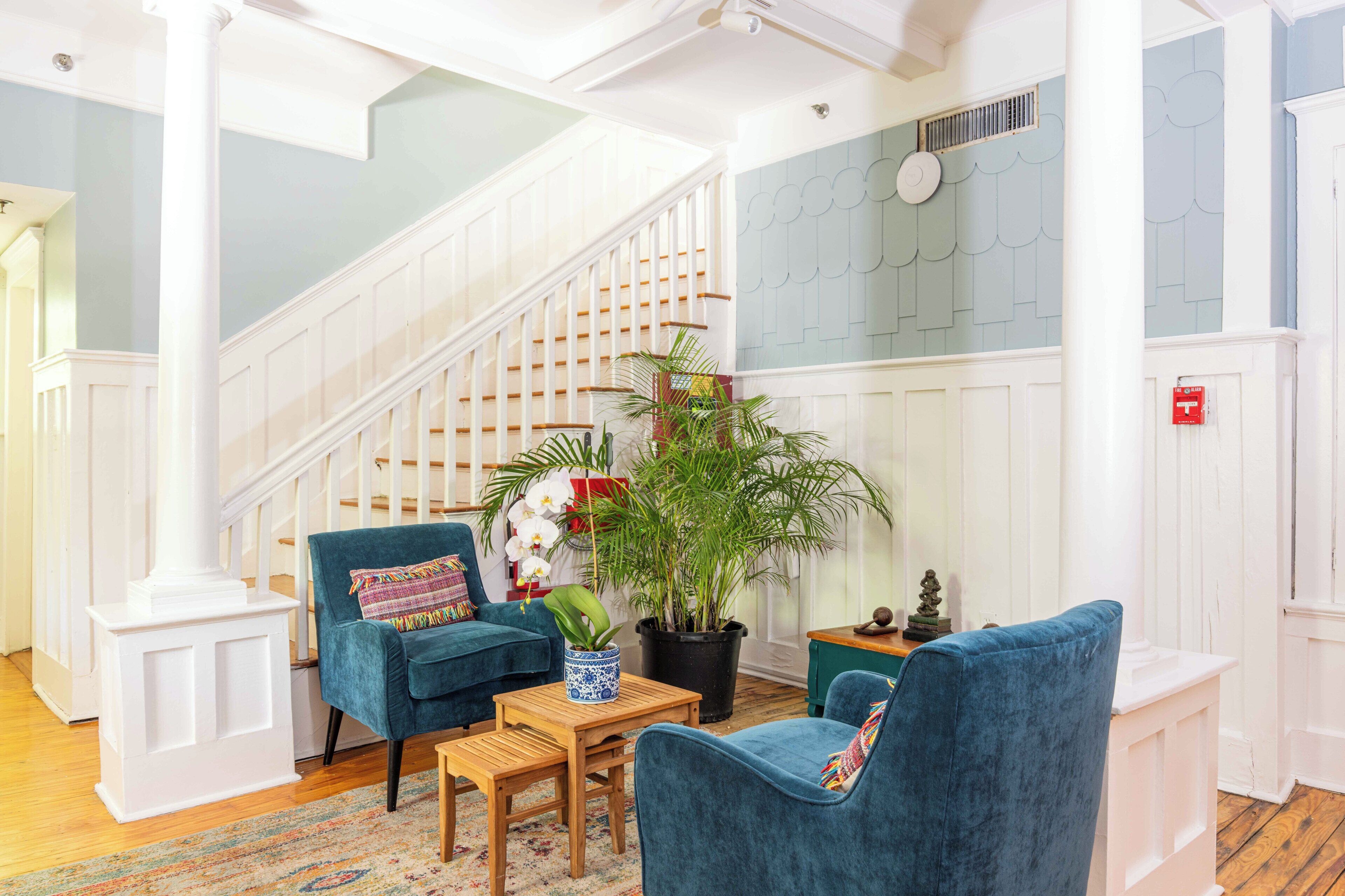 Karaoke bar, alfresco dining, open select days