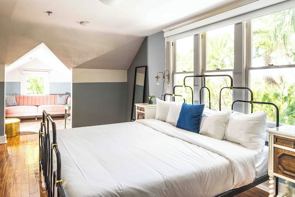 Suite | 1 bedroom, free WiFi, bed sheets