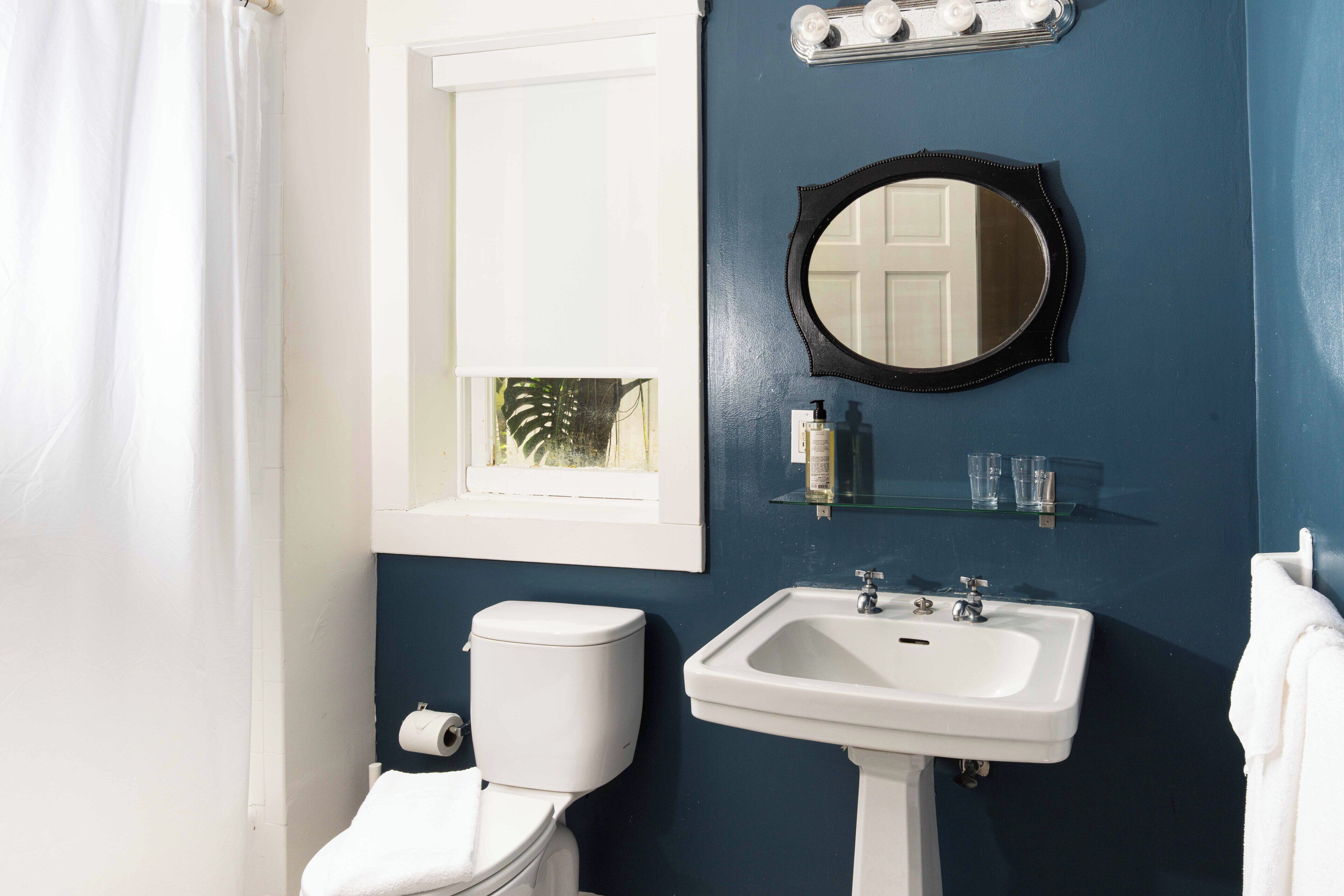 Photo - Miami River Inn by Renzzi