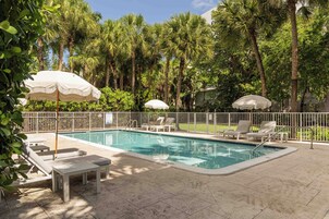 Karaoke bar, alfresco dining, open select days