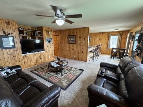 40 Creek Lodge North at Waubay Lake