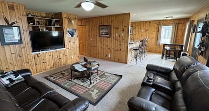 40 Creek Lodge North at Waubay Lake