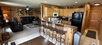 Nouvelle propriĂ©tĂ©! Cabane de chasse et de pĂȘche sur le lac Waubay: Man Cave, WiFi, SatTV