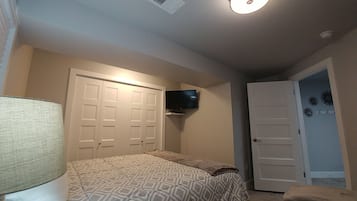 2 chambres, fer et planche Ă repasser, lit parapluie, Wi-Fi