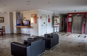Pintu masuk interior
