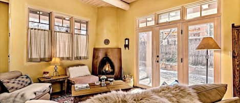 TV, fireplace, offices