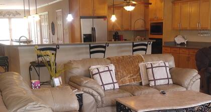 Amplia casa frente al mar de 1 dormitorio