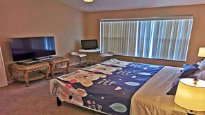 6 habitaciones, tabla de planchar con plancha, wifi y ropa de cama