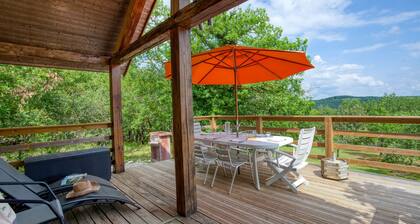 Village de gĂźtes La TruffiĂšre : Chalet 6 pers with heated swimming pool - Dordogne