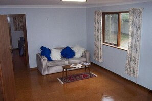 Fireplace, DVD player