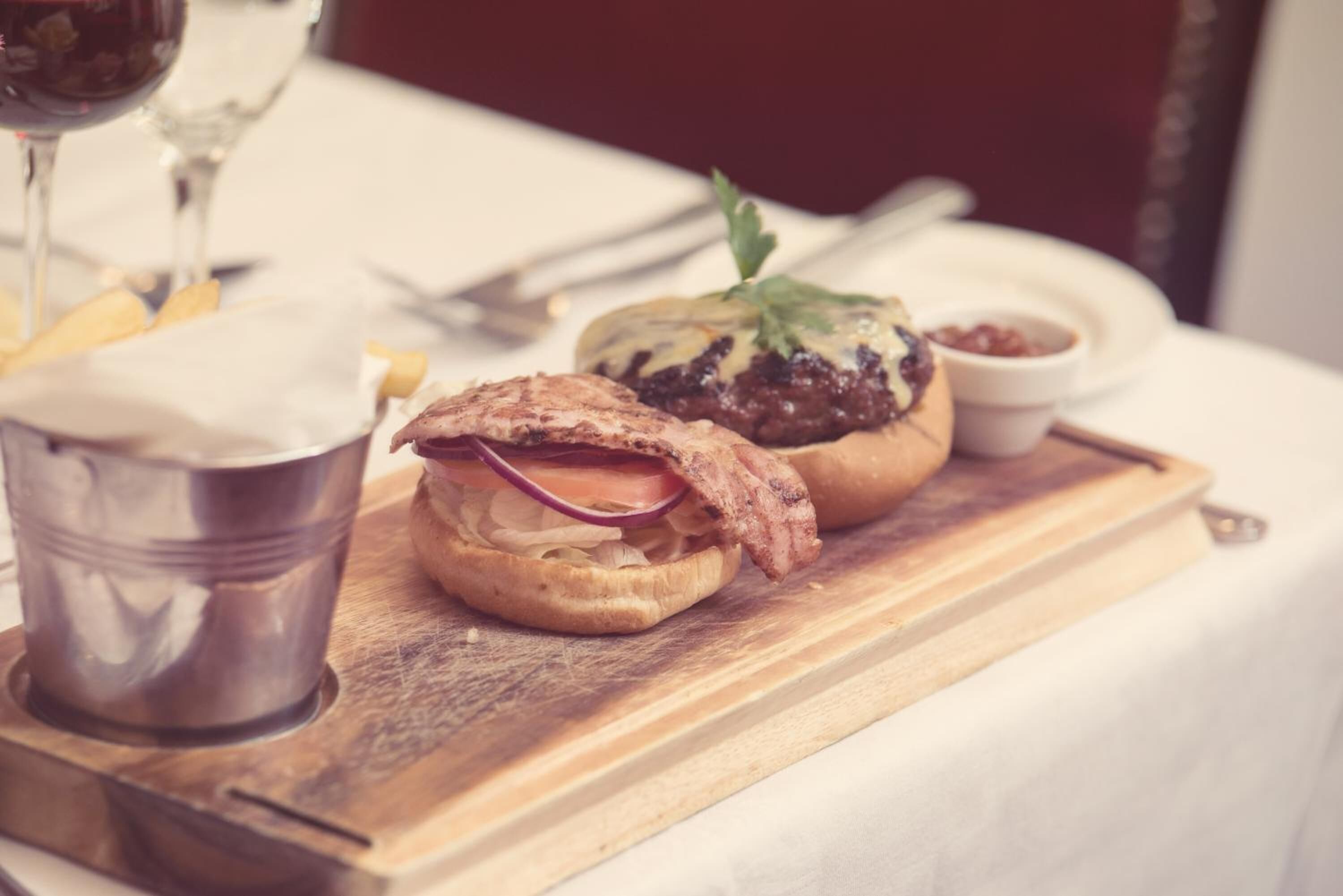 lunch and dinner served, irish cuisine