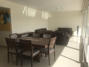 Superior Apartment, Multiple Beds, Park View | Living area