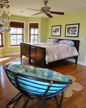4 bedrooms, iron/ironing board, WiFi